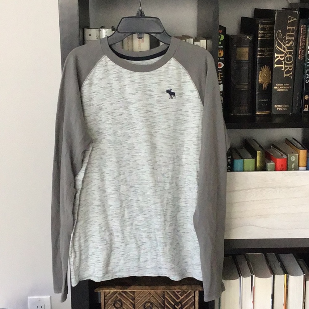 Abercrombie Kids boys long sleeved t-shirt